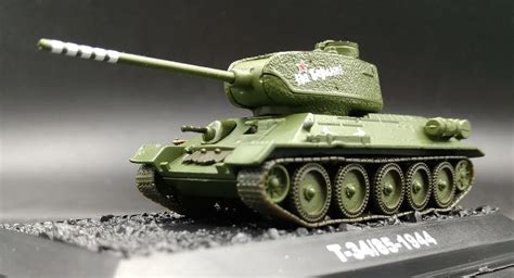 AMER 1:72 World War II Soviet tank model T34 85 Alloy tank model Simulation Model Favorites ...