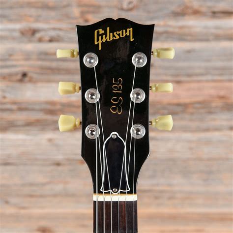 Gibson ES-135 Sunburst 1995 – Chicago Music Exchange