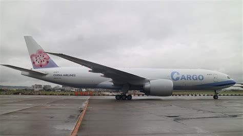 Boeing 777 freighters bring relief to tight air cargo market - FreightWaves