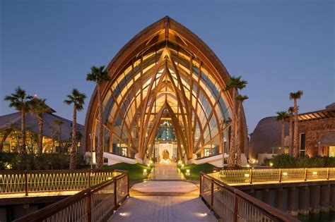 Doha Decadence as Anantara Opens Luxury Banana Island Resort