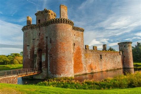 Dumfries and Galloway | Scotland Heritage Guide Lochmaben Castle, near Lockerbie, is said to be ...