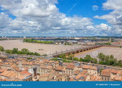 Garonne river in Bordeaux stock image. Image of france - 158067867