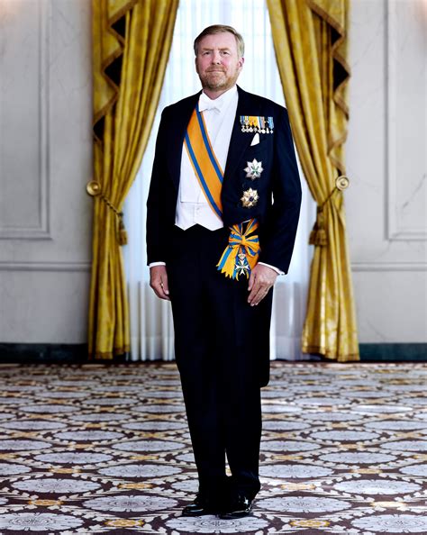 New official portraits of King Willem-Alexander and Queen Maxima — UFO ...