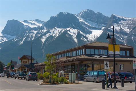 Canmore, Alberta – An Outdoor Lover’s Town in the Rocky Mountains