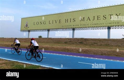 King maha vajiralongkorn coronation Stock Videos & Footage - HD and 4K ...