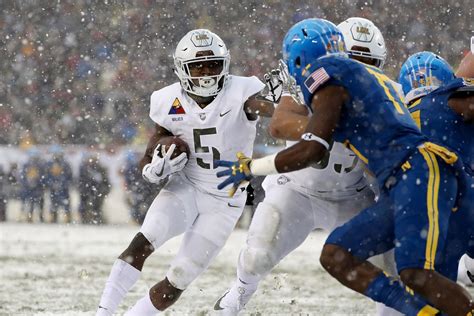 Army vs. Navy uniforms: Every year, rivals’ alternates look awesome ...