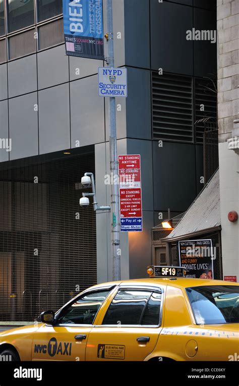 Taxi sign, New York, USA Stock Photo - Alamy