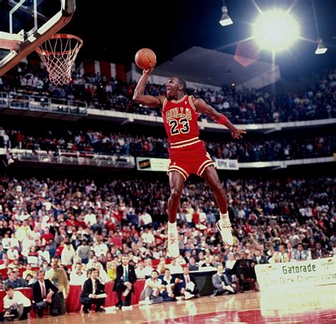 🔥 [20+] Michael Jordan Wallpapers Free Throw Dunk | WallpaperSafari