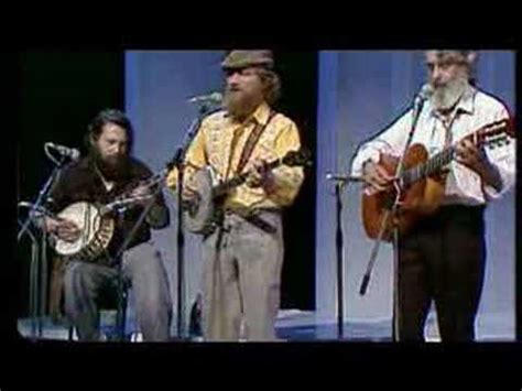 Luke Kelly The Night Visiting Song - YouTube