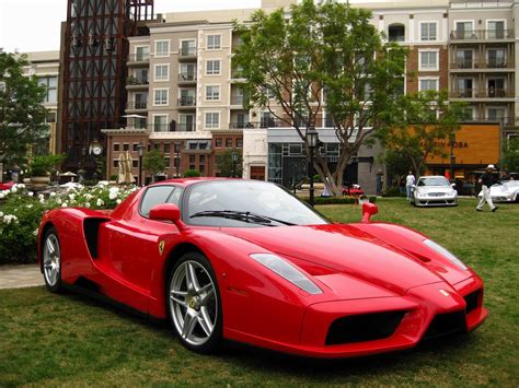 Gambar Transportasi : Gambar Mobil Sport Ferrari Enzo