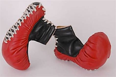 Weird Shoes- 20 Of The Craziest Shoes | Crazy shoes, Funky shoes, Funny ...