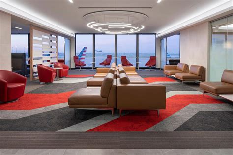 The Lounge Guide: American Airlines Lounges - Travelling on Points