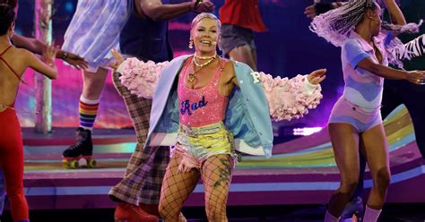 Pink adds second Philly show, tickets go on sale Friday - CBS Philadelphia