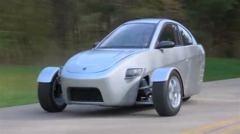 Designed for lone commuters, this three-wheeled car gets 84 mpg | Grist