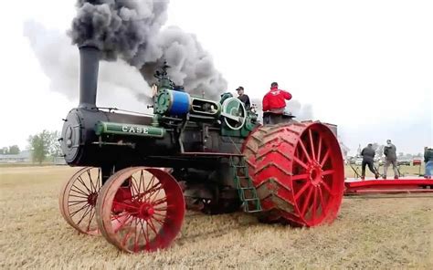 The world’s biggest steam tractor from 1905 has been rebuilt