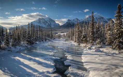 Tour Explore Rocky Mountains In Winter | Visit Canada