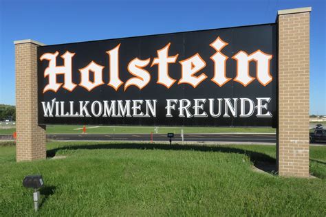 Holstein Willkommen Freunde Sign (Holstein, Iowa) | Willkomm… | Flickr