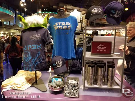 Star Wars: Galaxy's Edge Merchandise at Disneyland - The Geek's Blog @ disneygeek.com