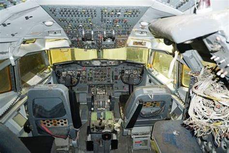 Boeing 707 cockpit arrived!! – The Boeing 707 Experience