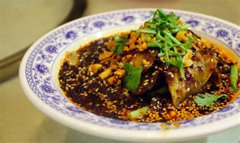 Top 10 Foods to Try in Beijing, China | Famous Foods of Beijing