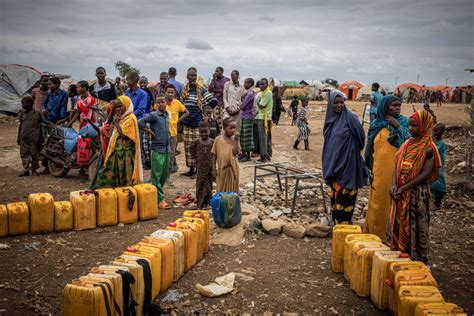 Somalia drought brings famine near as children perish