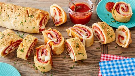 Easy Stromboli Recipe - How to Make Stromboli