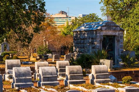 4 Things to Love About Oakland Cemetery - Atlanta Parent