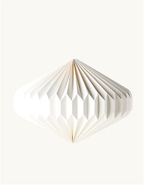 Lamp shade | Paper | 37 x 27 cm | Søstrene Grene