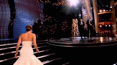 Jennifer Lawrence FALLS Oscars 2013 1080p HD Oscar Awards Speech Silver Linings Playbook Trip ...