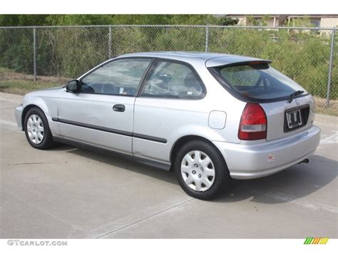 1999 Honda civic dx 2 door hatchback