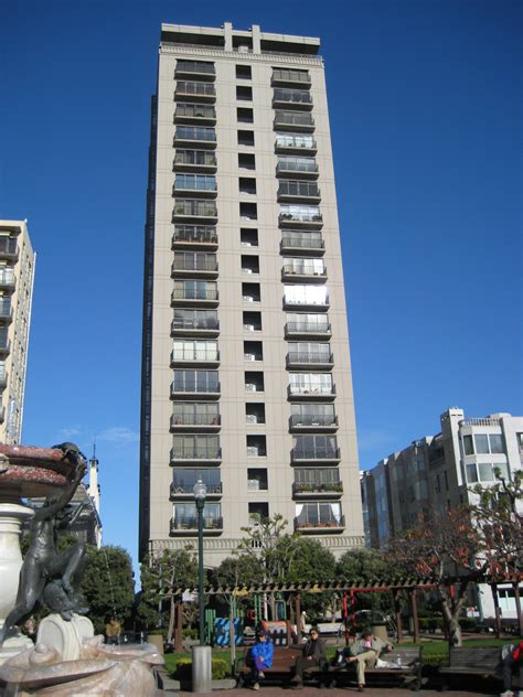 File:Apartment Building.JPG - Wikipedia