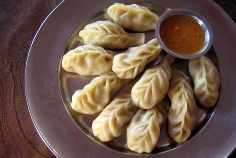 Steamed Momos Recipe (Sikkimese Wontons)