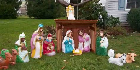 blow-mold-outdoor-nativity-set - Outdoor Nativity Store