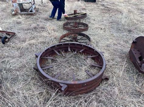 Wagon Wheels - Great Plains Auction