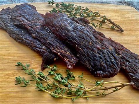 Easy Homemade Old Fashioned Beef Jerky Recipe 2023 - AtOnce