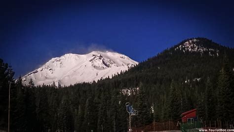 Mount Shasta Ski Park, California - Powerful winds blowing snow from ...