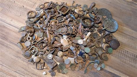 3 kg Big lot of medieval and Roman metal detector finds - Catawiki