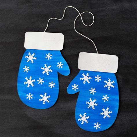 Mitten craft with printable mitten pattern for kids – Artofit