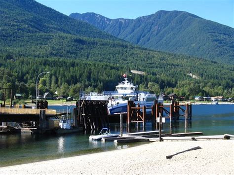 Kootenay Lake Ferry | The Osprey 2000 docked at Balfour Ferr… | Flickr