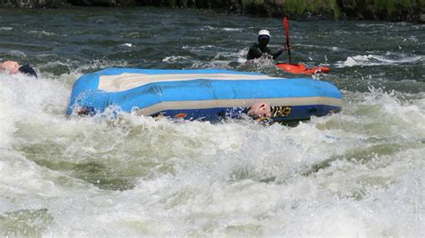 White Nile Rafting, Uganda, January 2010 - YouTube