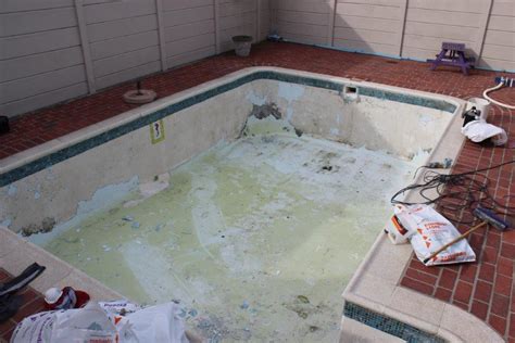 Meadowridge, Gunite Repair - Reedworth Pools