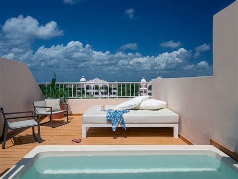 Excellence Riviera Cancun | Hotels & Resorts | The Excellence Collection