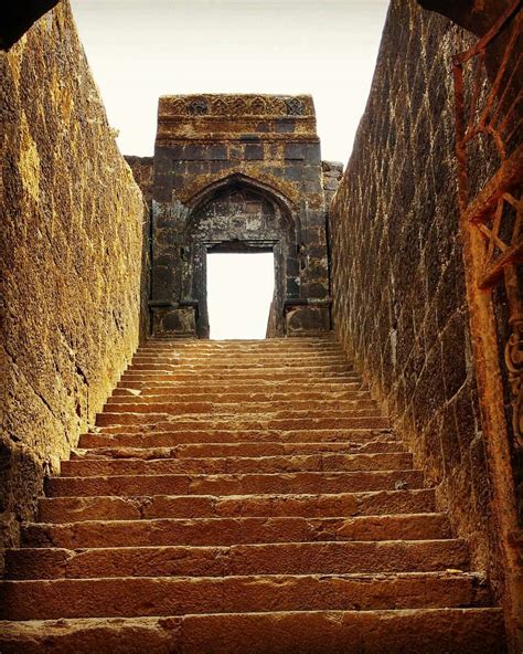 Pin by appa jadhav on Raigad Fort | Raigad fort, Shivaji maharaj hd ...