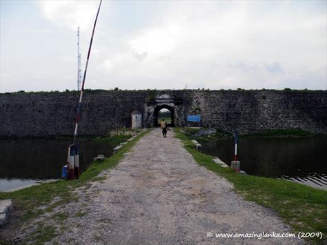 Jaffna Fort | AmazingLanka.com