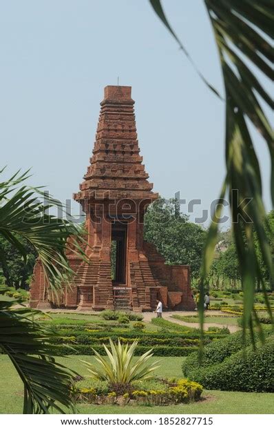 Gapura Bajang Ratu Known Candi Bajang Stock Photo 1852827715 | Shutterstock