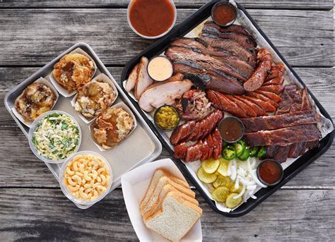 A BBQ Platter from Corkscrew BBQ : HoustonFood