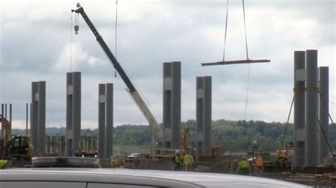 Construction on new Pittsburgh International Airport terminal takes off