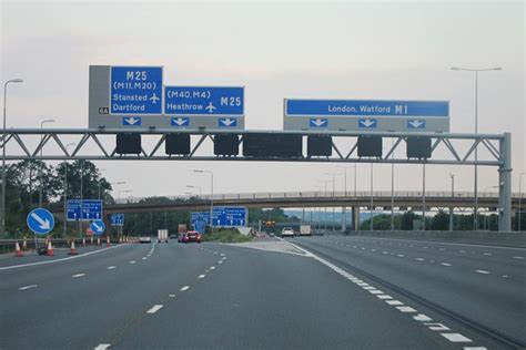 M1 / M25 junction © Oast House Archive cc-by-sa/2.0 :: Geograph Britain ...