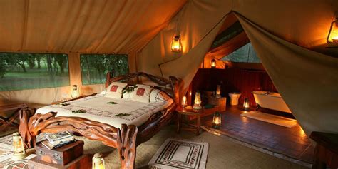 bathroom tent - Google Search | Luxury camping, Luxury safari, Luxury tents