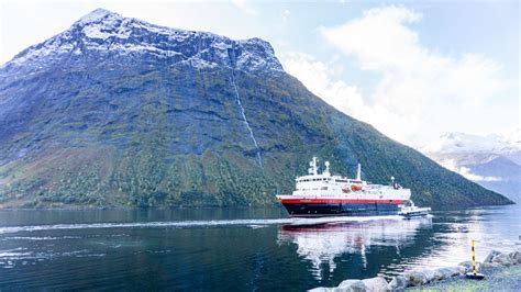 Norway Coastal Cruise: Hurtigruten & Havila Voyages Explained - Life in ...